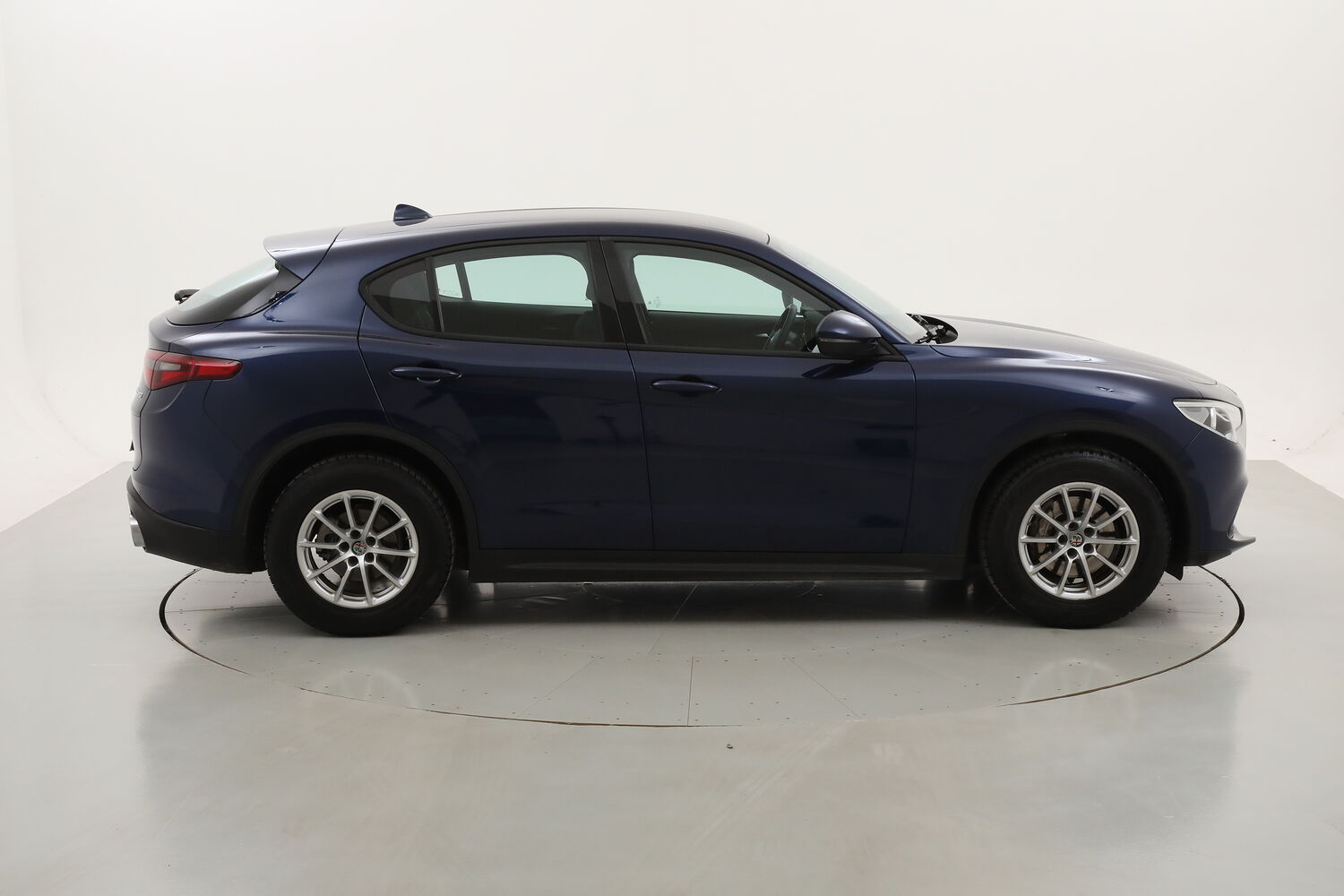 Alfa Romeo Stelvio Business RWD AT8 usata del 2020 con 121.085 km