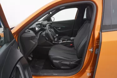 Peugeot 2008 Allure Pack 1.2 Benzina 101CV Manuale Sedili