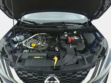 Nissan Qashqai Hybrid Business Xtronic 1.3 Mild Hybrid 158CV Automatico Vano motore