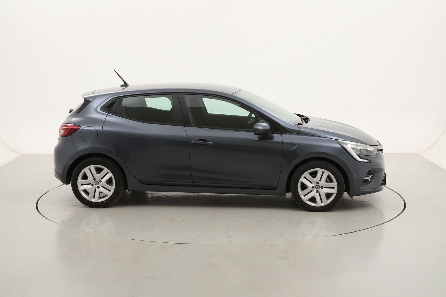 Renault Clio Hybrid E-Tech Business usata del 2022 con 80.932 km
