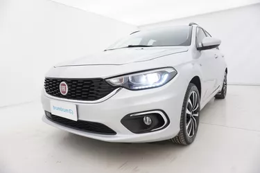 Fiat Tipo SW Lounge DCT 1.6 Diesel 120CV Automatico Visione frontale