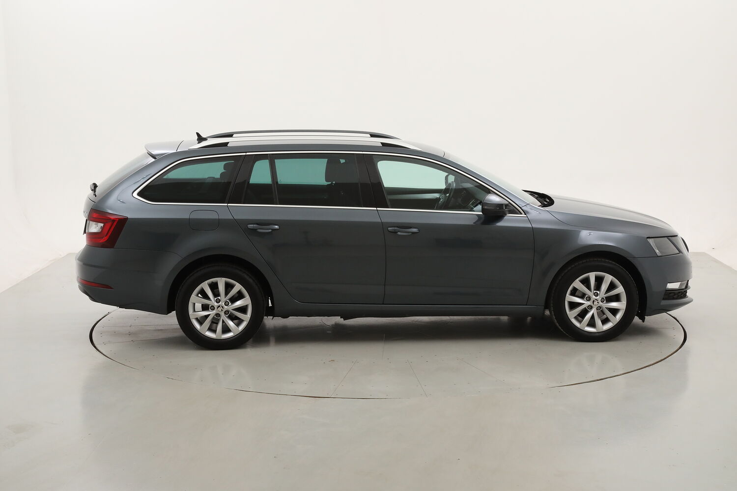 Skoda Octavia Wagon Executive DSG usata del 2019 con 91.998 km