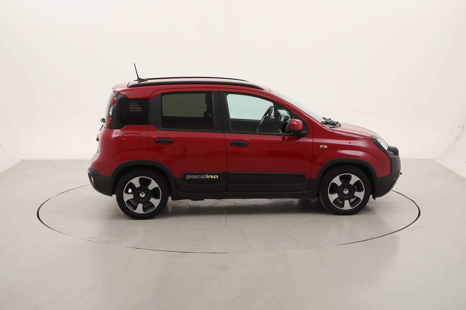 Fiat Panda Hybrid Pandina usata del 2025 con 17.149 km