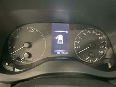 Toyota Yaris Hybrid Business 1.5 Full Hybrid 116CV Automatico Interni