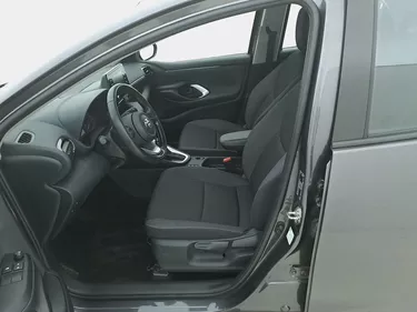 Toyota Yaris Hybrid Business 1.5 Full Hybrid 116CV Automatico Sedili