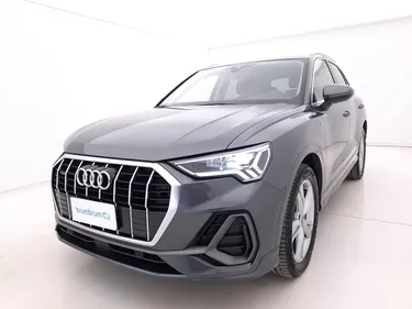 Audi Q3 S line edition quattro S tronic 2.0 Diesel 190CV Automatico Visione frontale