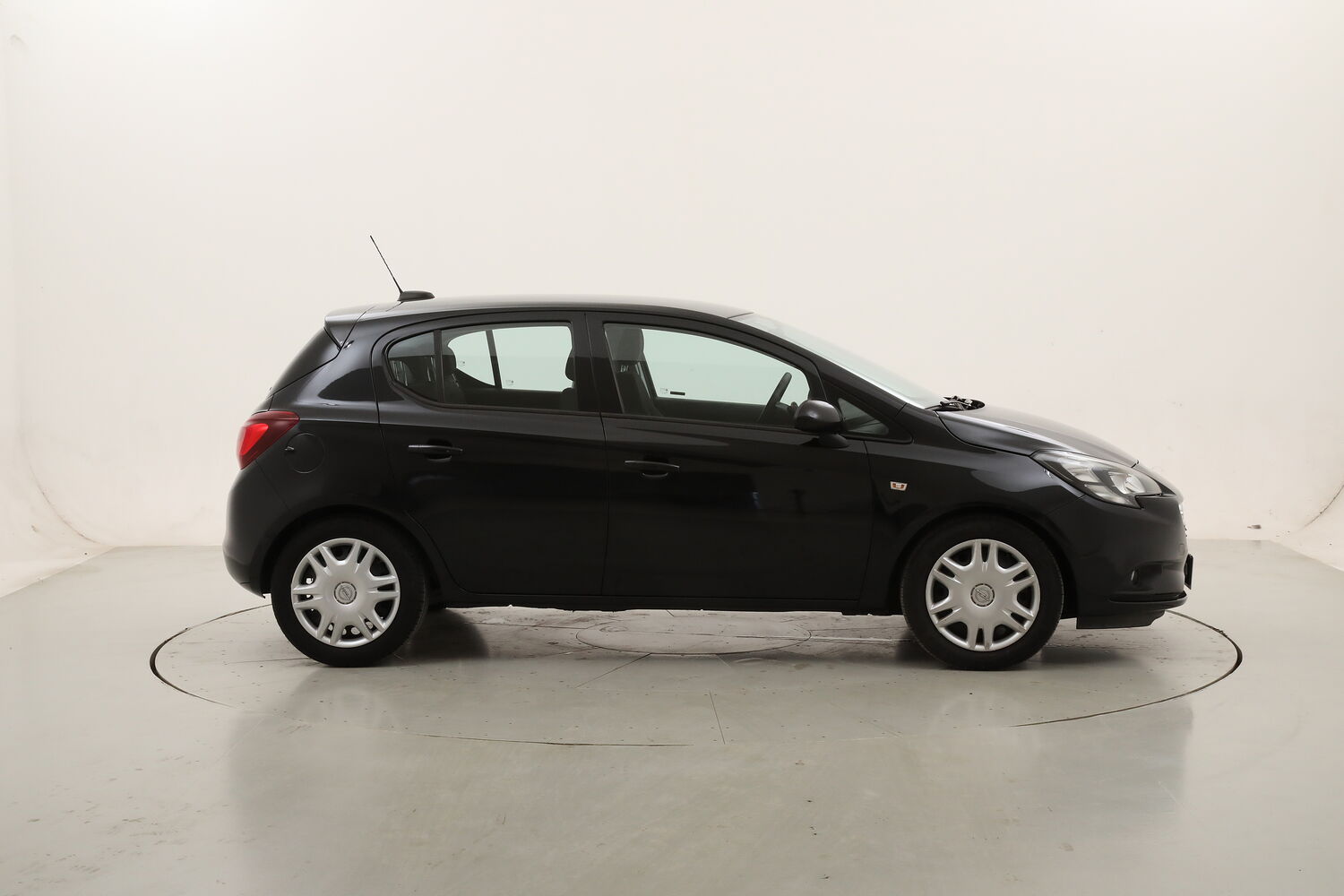 Opel Corsa Advance usata del 2018 con 66.012 km