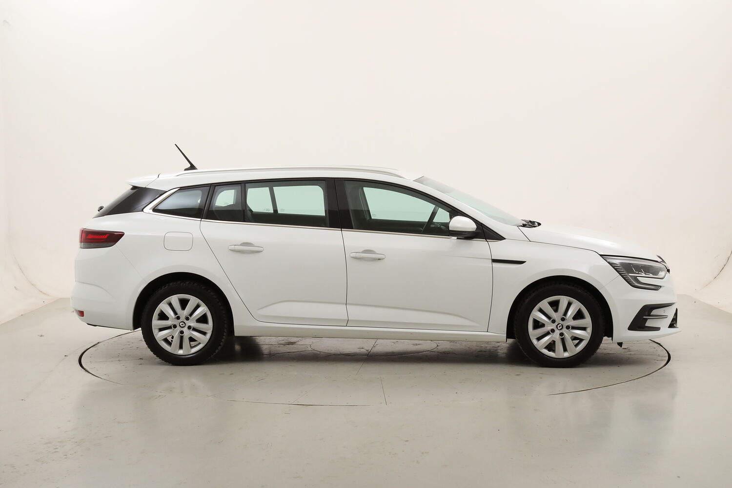 Renault Megane Business usata del 2022 con 110.188 km