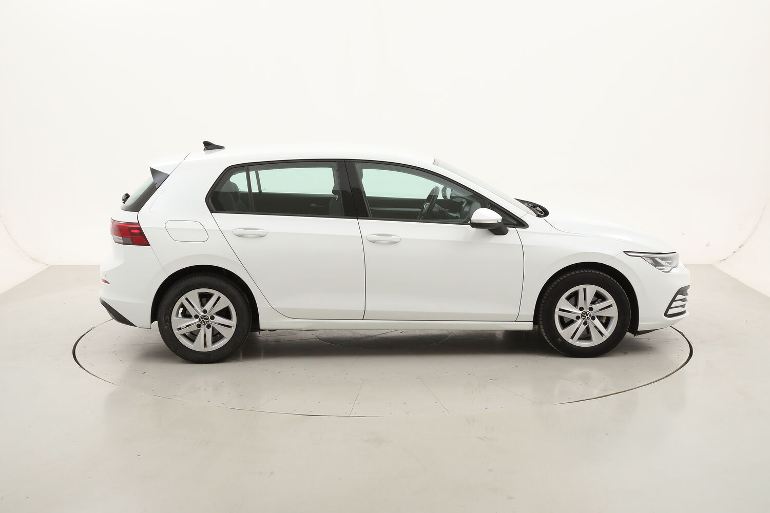 Volkswagen Golf Life usata del 2022 con 39.068 km
