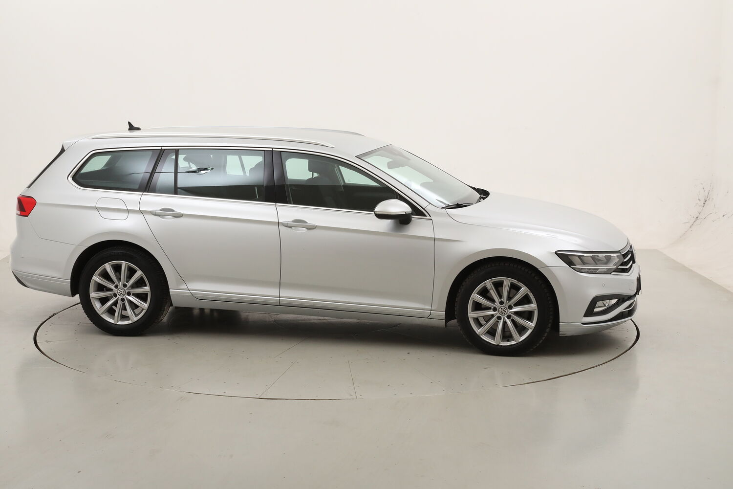 Volkswagen Passat Business DSG usata del 2020 con 126.566 km