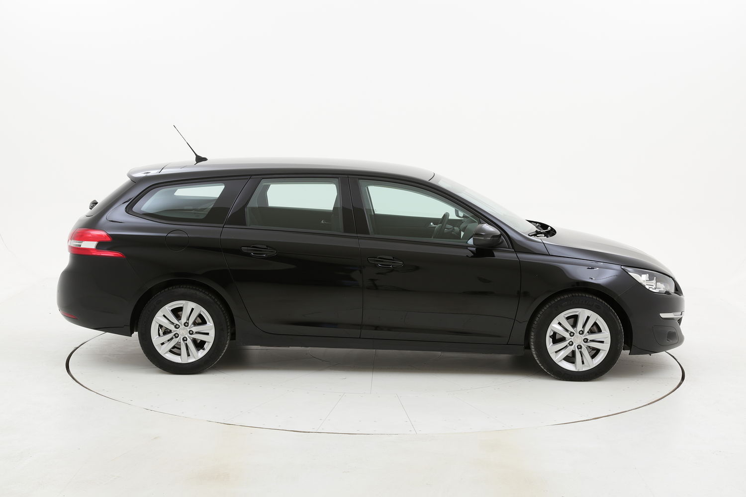 Peugeot 308 usata del 2017 con 51.886 km