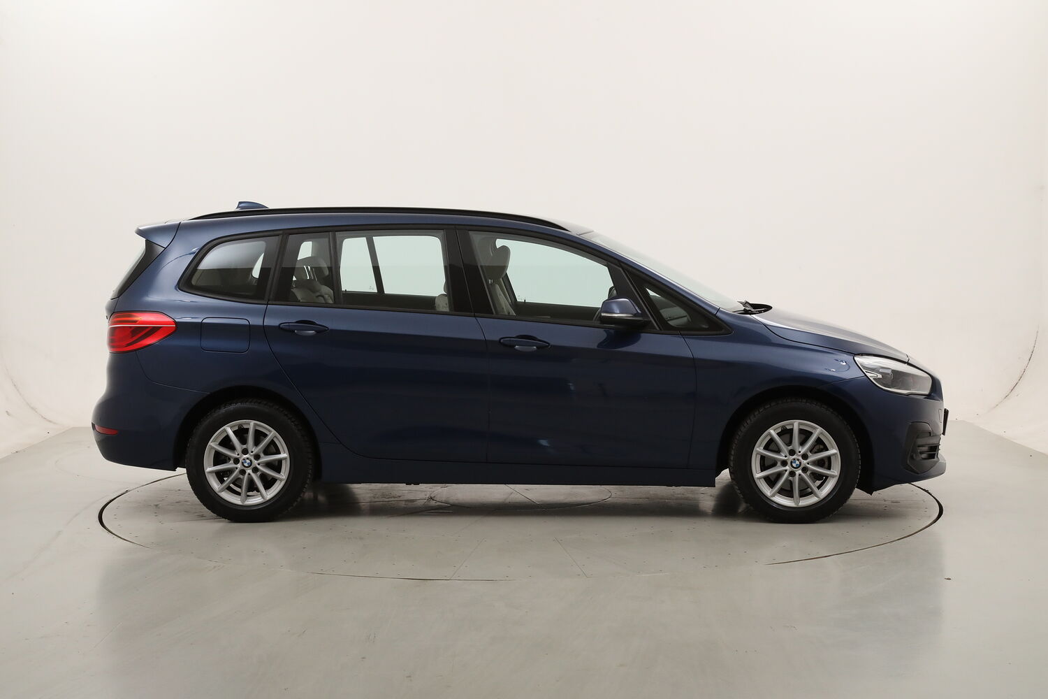 BMW Serie 2 Gran Tourer 216d Business usata del 2022 con 98.011 km