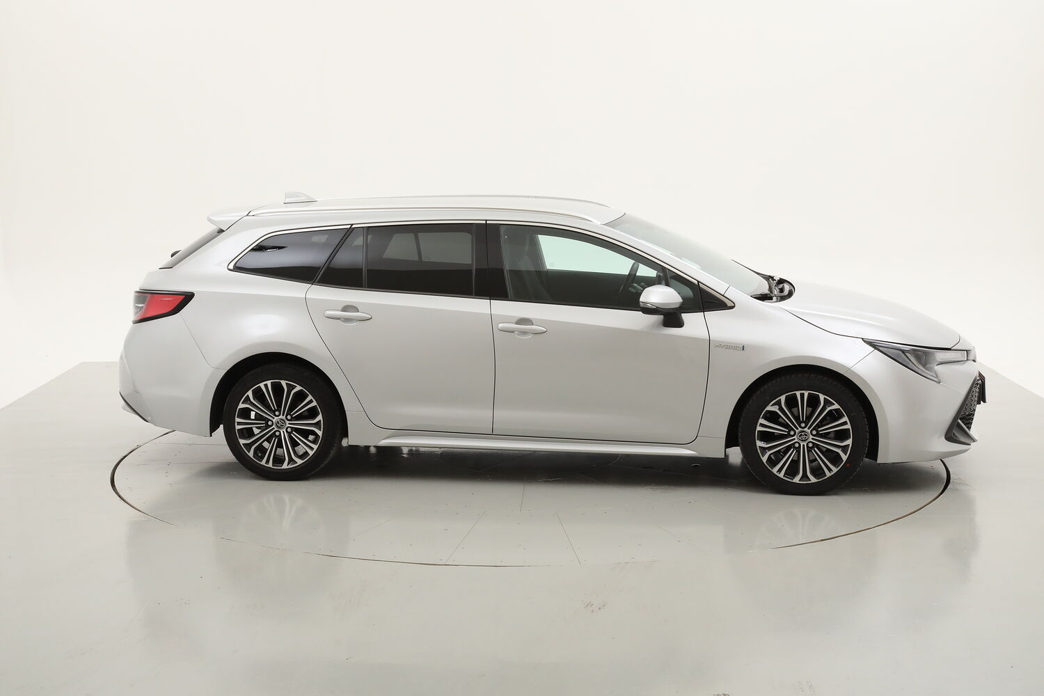 Toyota Corolla TS Hybrid Style usata del 2019 con 65.362 km