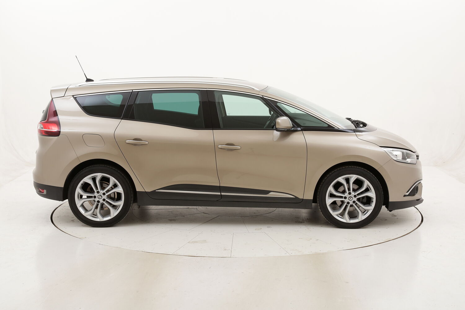 Renault Grand Scénic Energy Business EDC - 7 posti usata del 2018 con 76.523 km