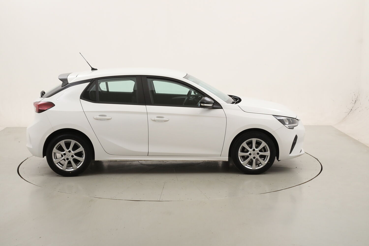 Opel Corsa Edition usata del 2023 con 33.490 km