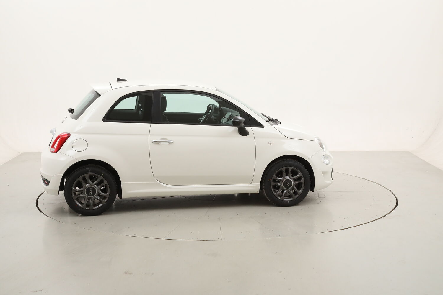 Fiat 500 Hybrid Connect usata del 2021 con 56.706 km