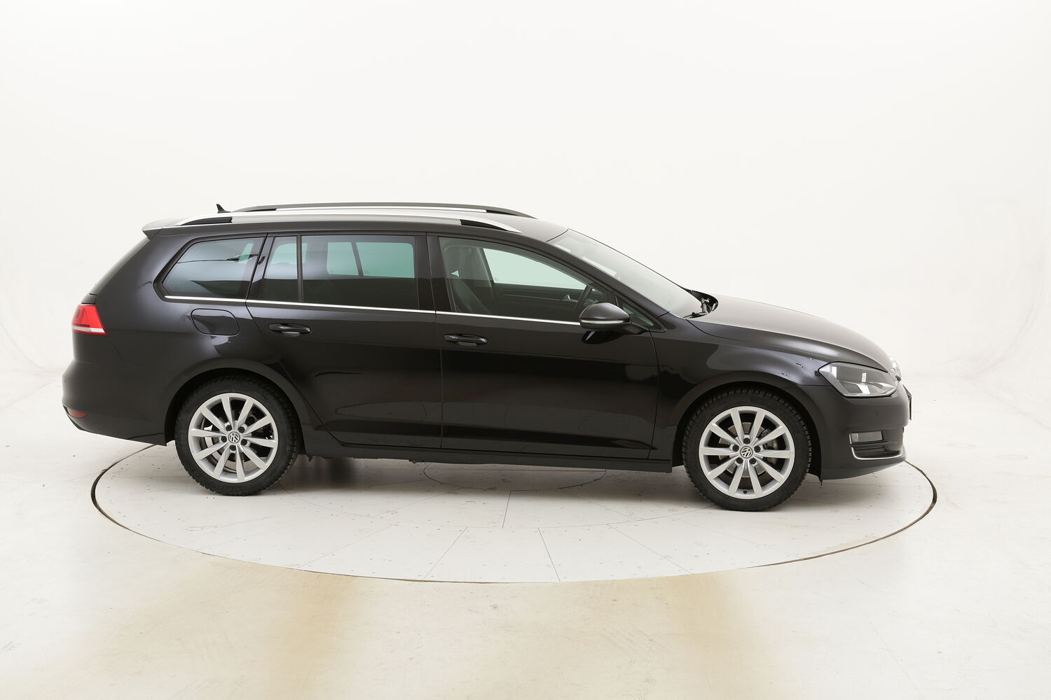 Volkswagen Golf Variant Executive DSG usata del 2016 con 114.336 km