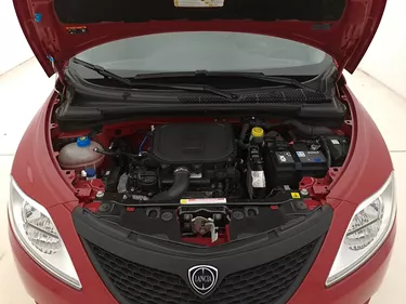 Lancia Ypsilon Hybrid Silver 1.0 Mild Hybrid 69CV Manuale Vano motore