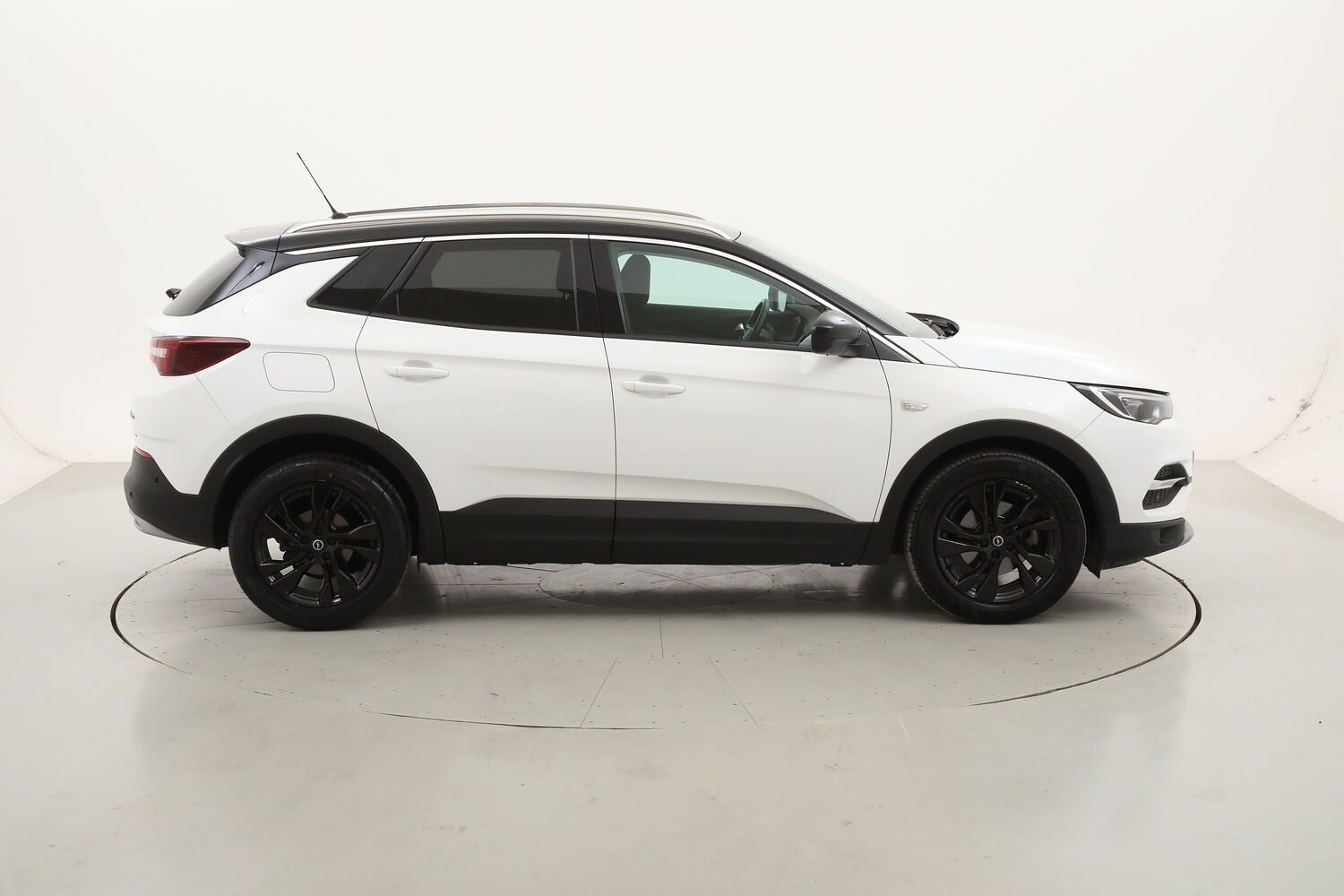 Opel Grandland Design Line usata del 2021 con 101.861 km