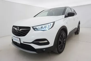 Opel Grandland Design Line 1.5 Diesel 131CV Manuale Visione frontale