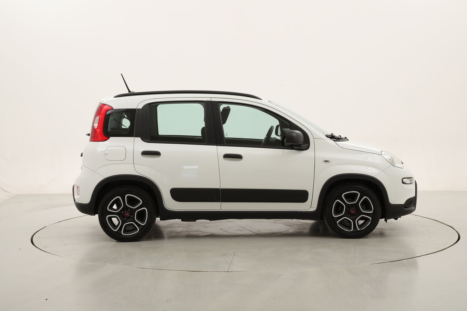 Fiat Panda Hybrid City Life usata del 2021 con 80.477 km