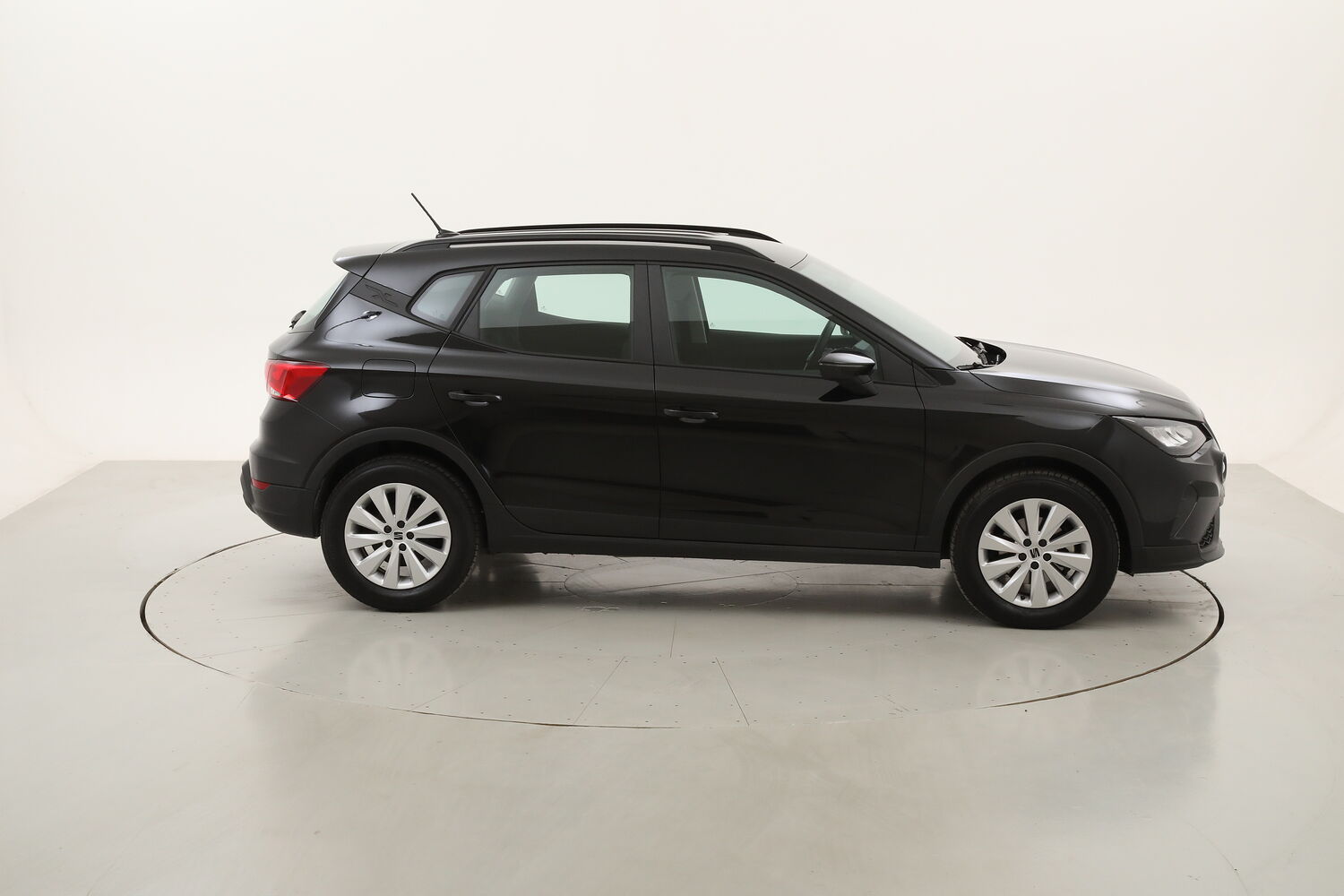Seat Arona Style usata del 2023 con 17.288 km