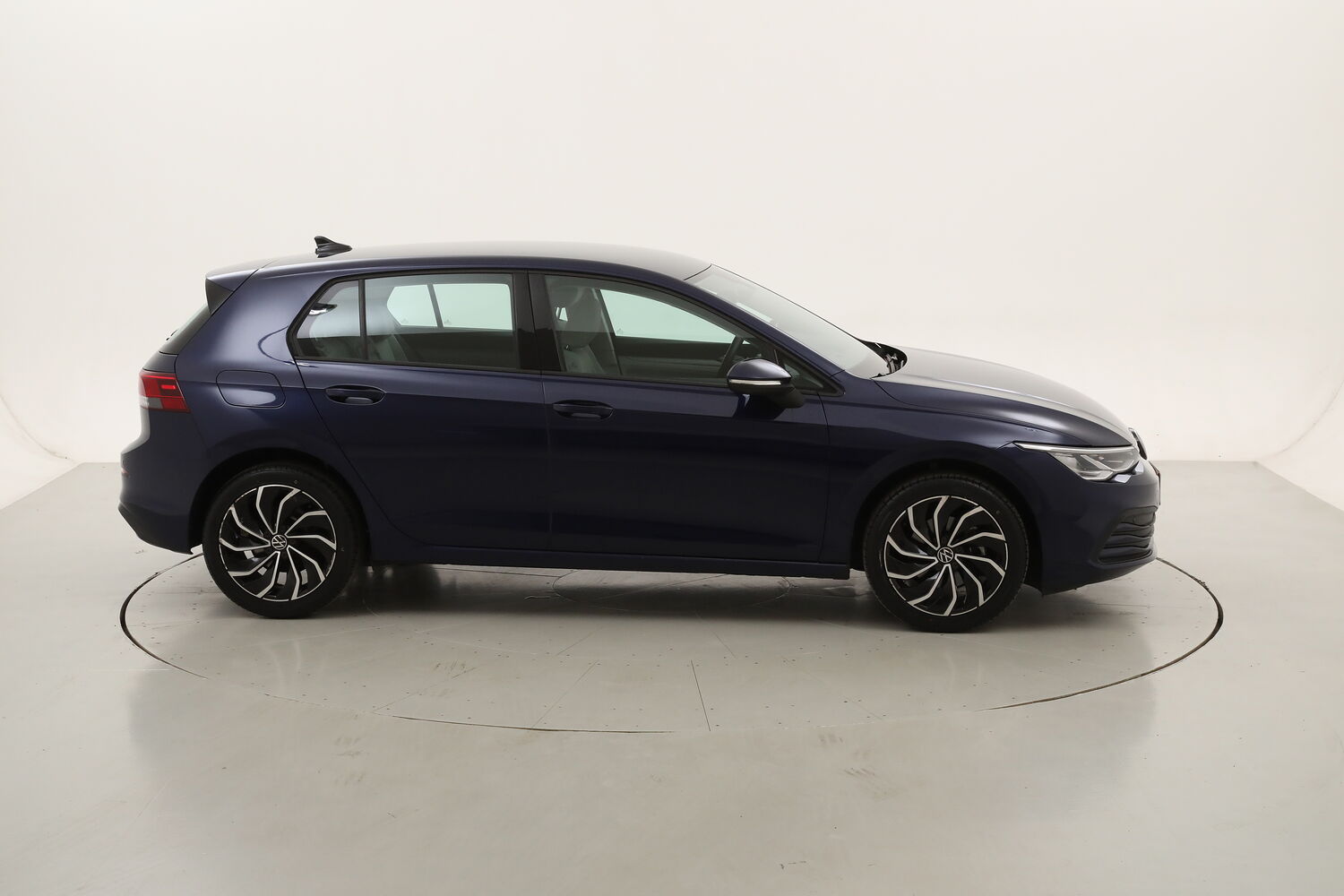 Volkswagen Golf Life DSG usata del 2022 con 48.739 km