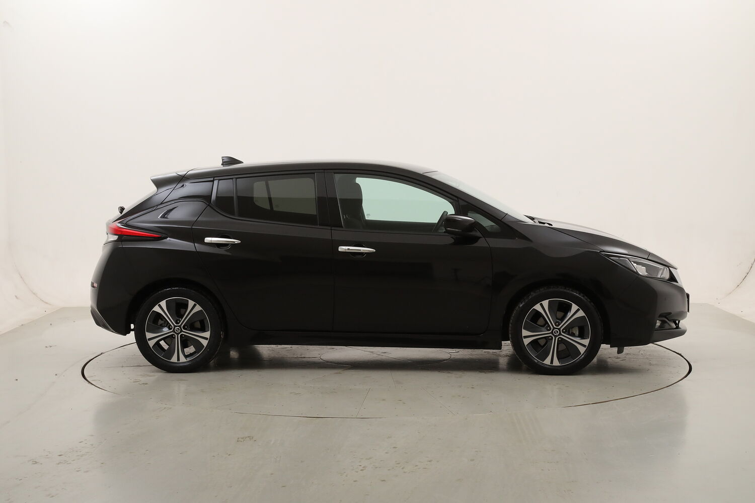 Nissan Leaf N-Connecta usata del 2021 con 76.215 km