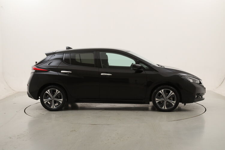 Brumbrum Nissan Leaf N-Connecta usata del 2021 con 76.215 km | brumbrum