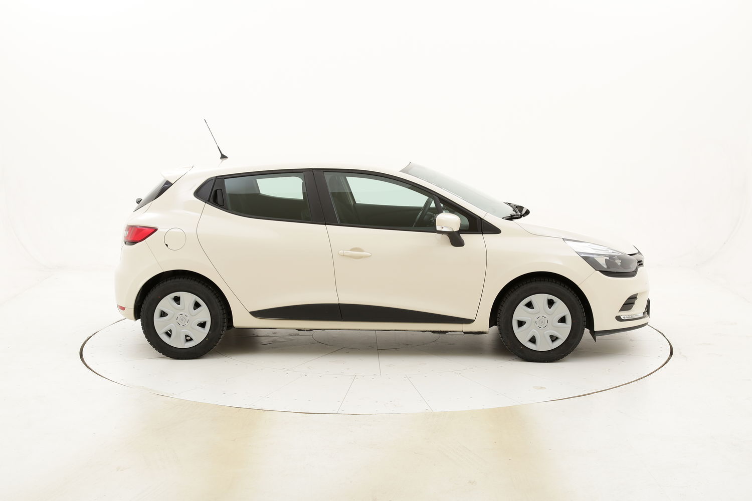 Renault Clio Energy Life GPL usata del 2018 con 82.532 km