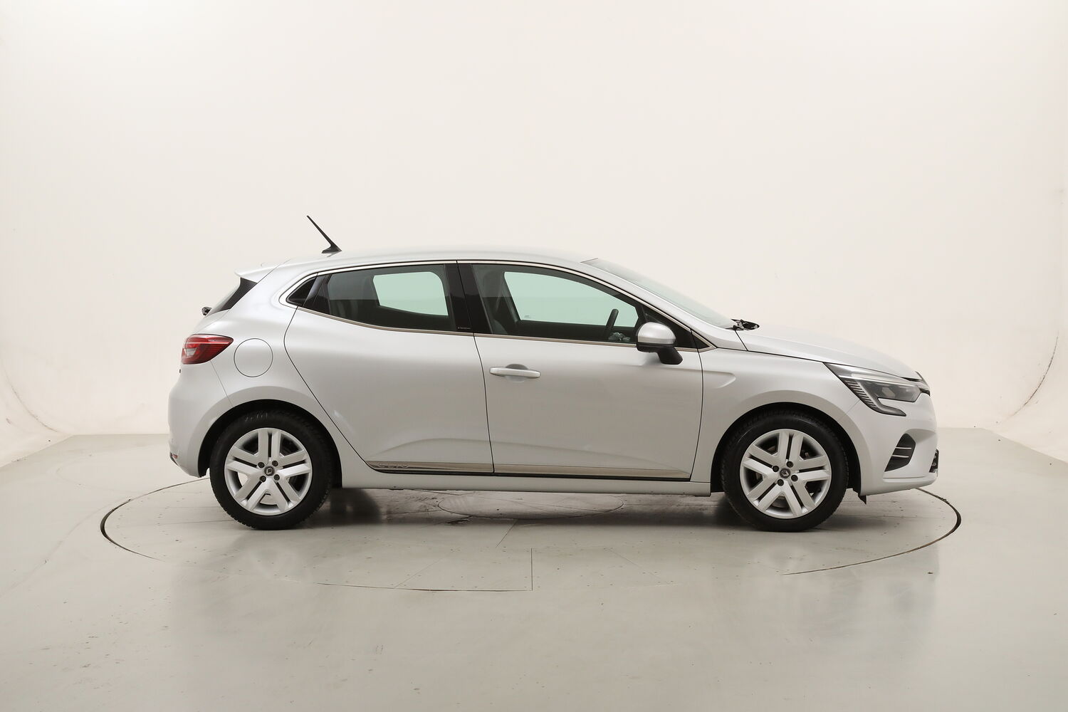 Renault Clio Intens usata del 2021 con 63.327 km