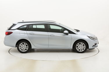 Opel Astra ST Business usata del 2016 con 106.214 km