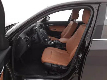 BMW Serie 1 Urban 1.5 Diesel 116CV Automatico Sedili
