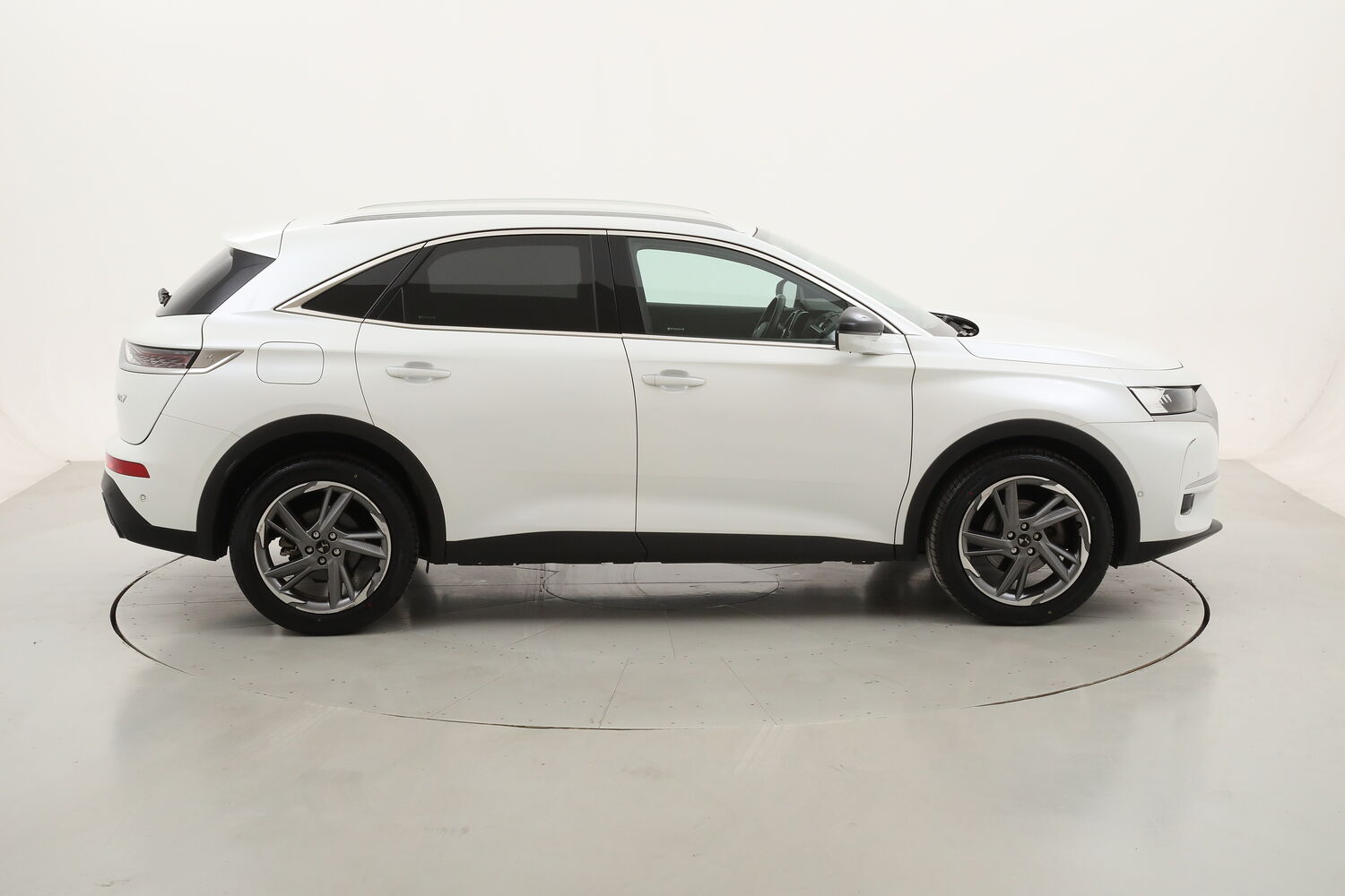 DS DS 7 Crossback Grand Chic usata del 2021 con 102.027 km