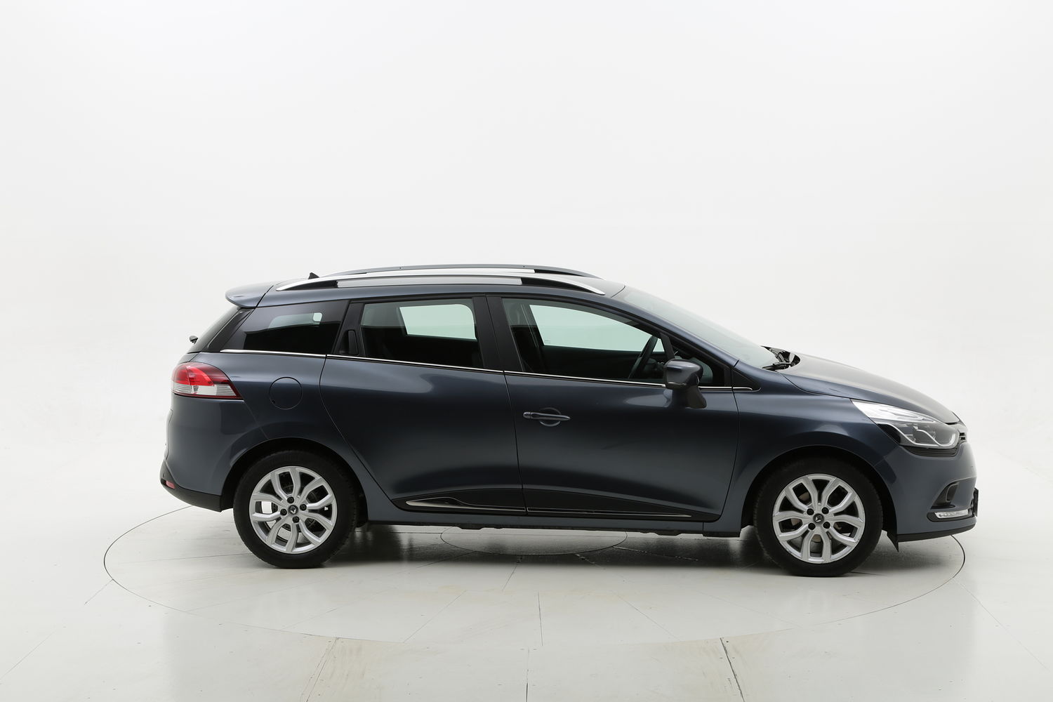 Renault Clio usata del 2017 con 30.554 km
