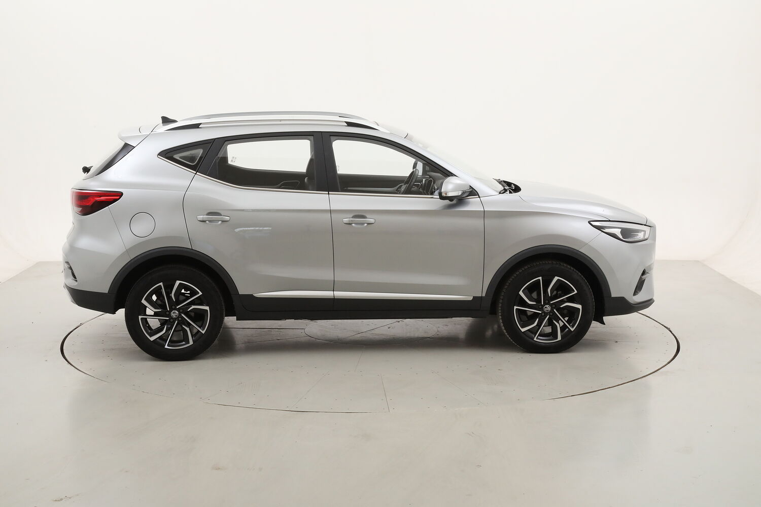 MG ZS Luxury usata del 2022 con 62.060 km