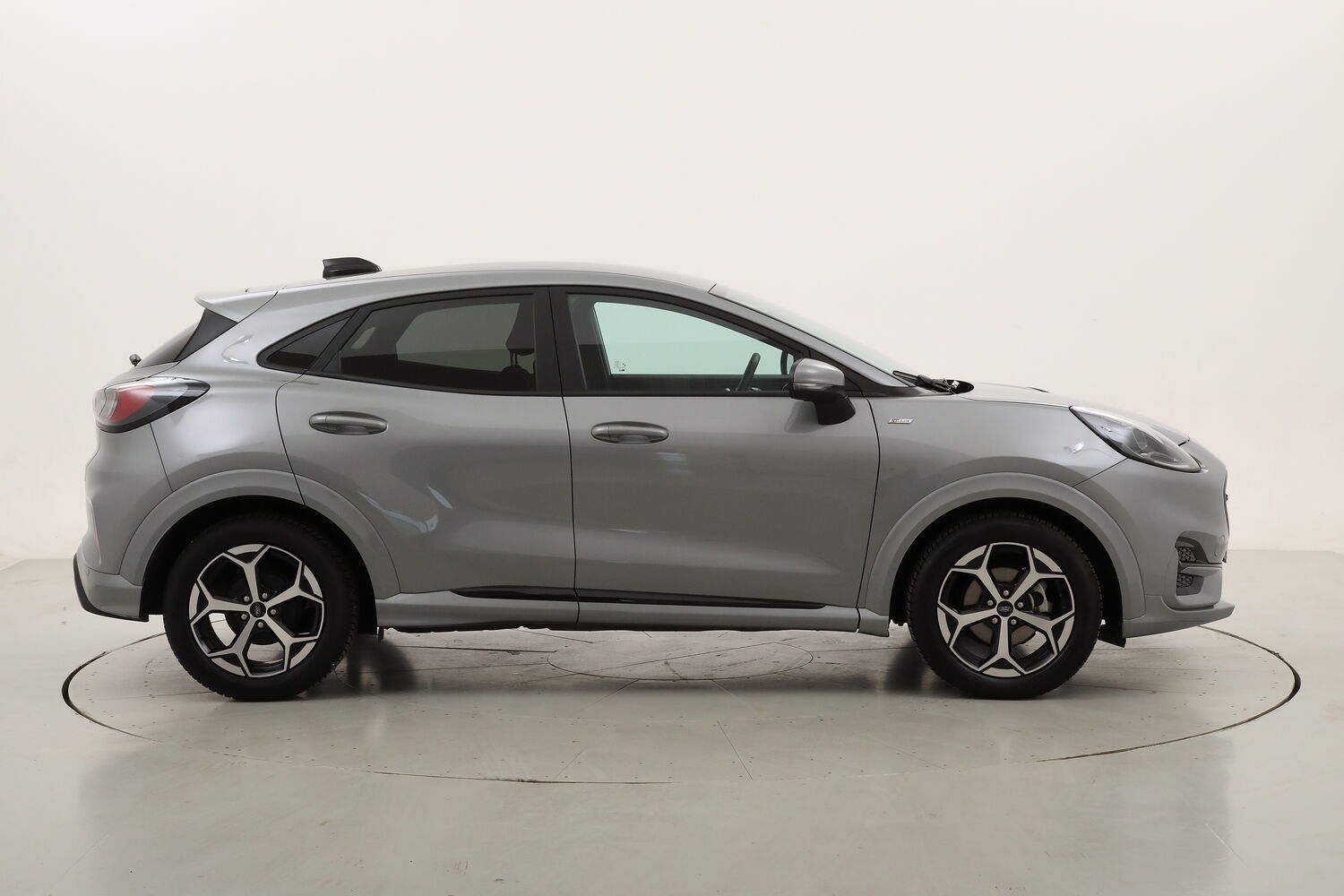 Ford Puma Hybrid ST-Line usata del 2025 con 32.093 km