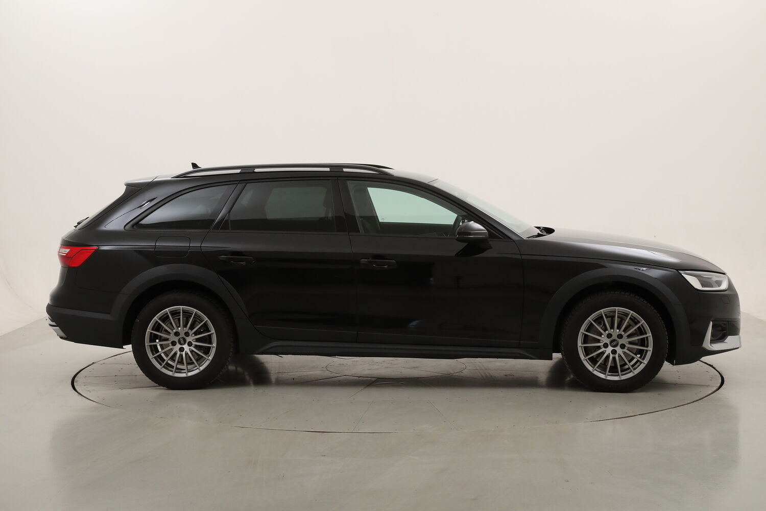 Audi A4 allroad allroad 40 TDI quattro Business S-Tronic usata del 2022 con 106.867 km