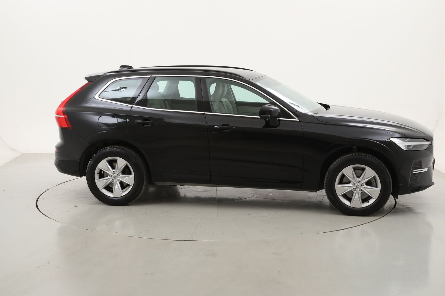 Volvo XC60 Core Auto usata del 2022 con 55.567 km