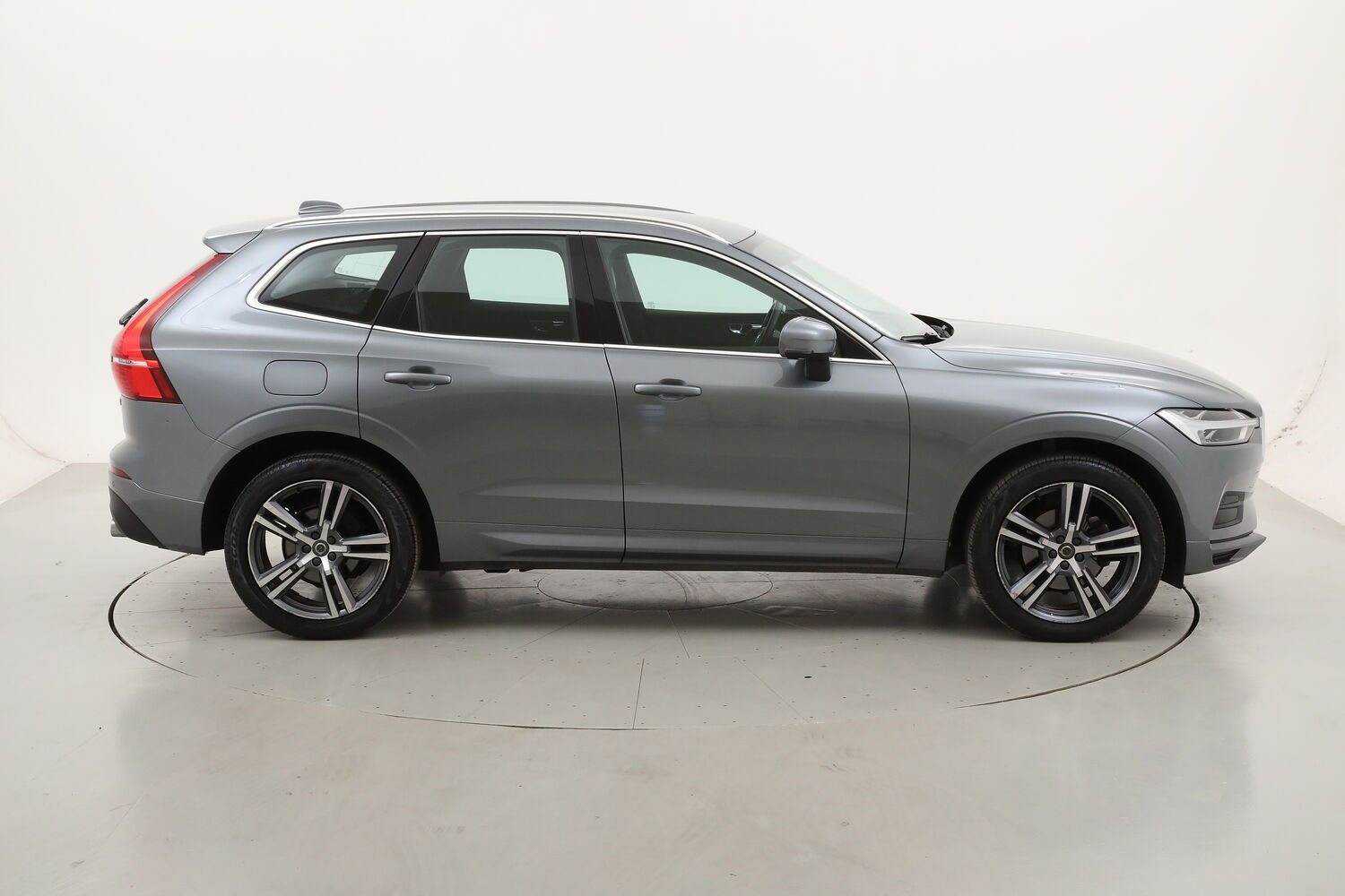 Volvo XC60 D4 Business Plus Geartronic usata del 2020 con 103.289 km