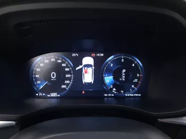 Volvo XC60 D4 Business Plus Geartronic 2.0 Diesel 190CV Automatico Interni