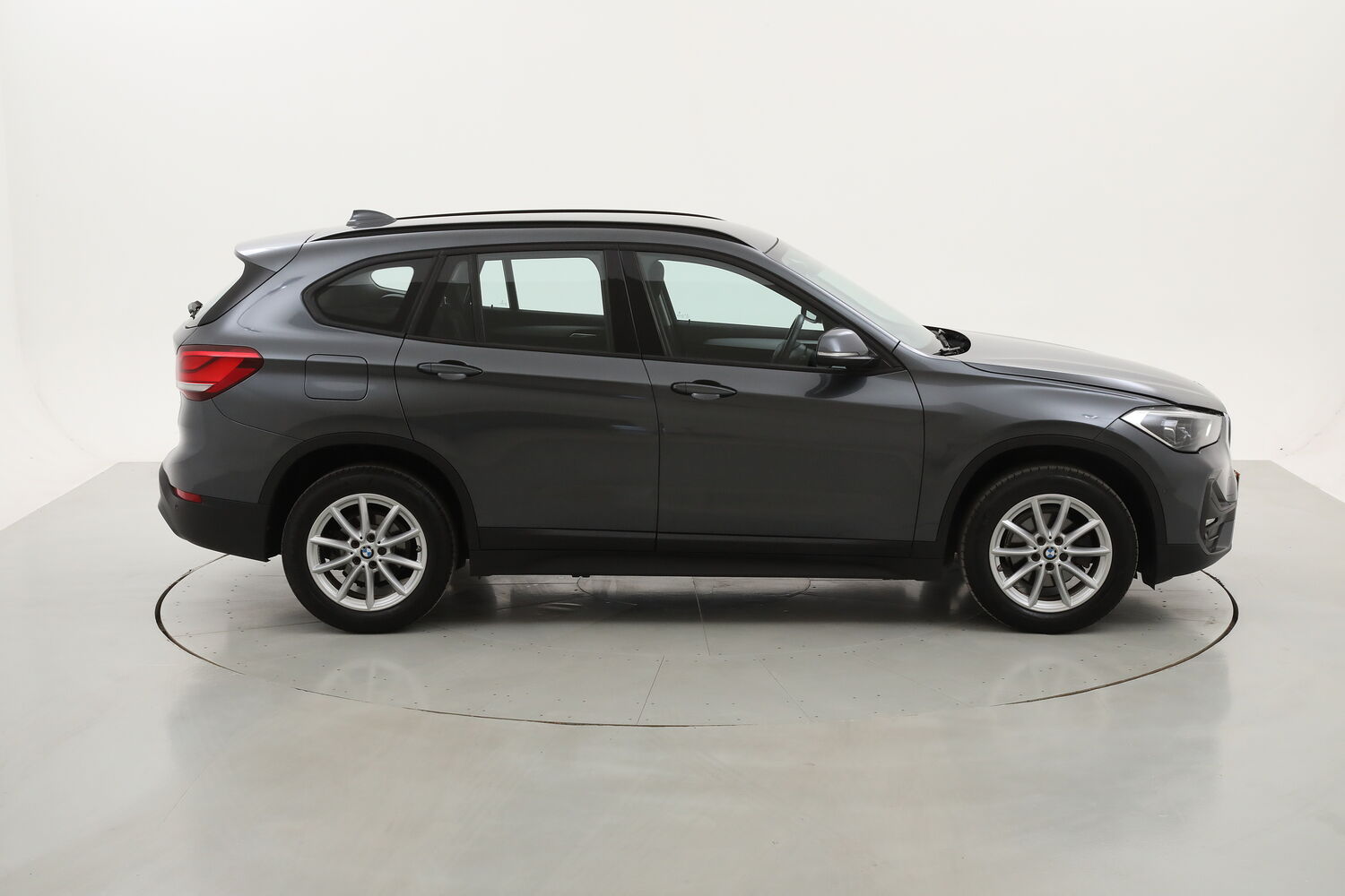 BMW X1 16d sDrive Business Advantage usata del 2020 con 66.939 km