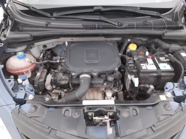 Lancia Ypsilon Hybrid Silver Plus 1.0 Mild Hybrid 70CV Manuale Vano motore