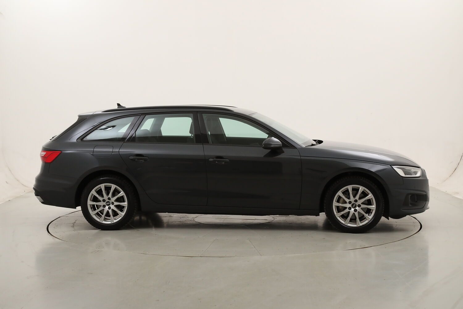 Audi A4 Avant Business S Tronic usata del 2020 con 102.262 km
