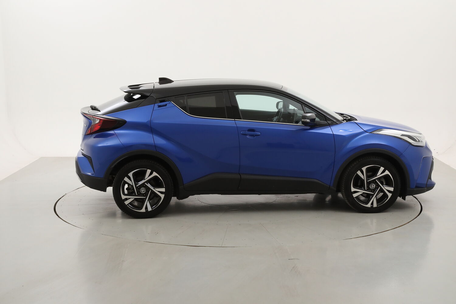 Toyota C-HR Hybrid Trend usata del 2022 con 28.815 km