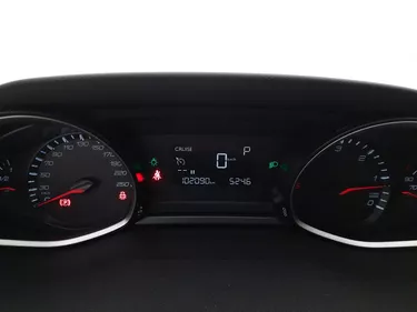 Peugeot 308 SW Active EAT8 1.5 Diesel 131CV Automatico Interni
