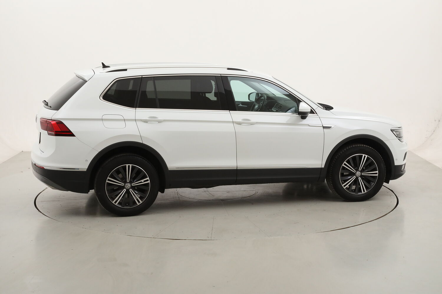 Volkswagen Tiguan Advanced DSG - 7 POSTI usata del 2020 con 111.293 km
