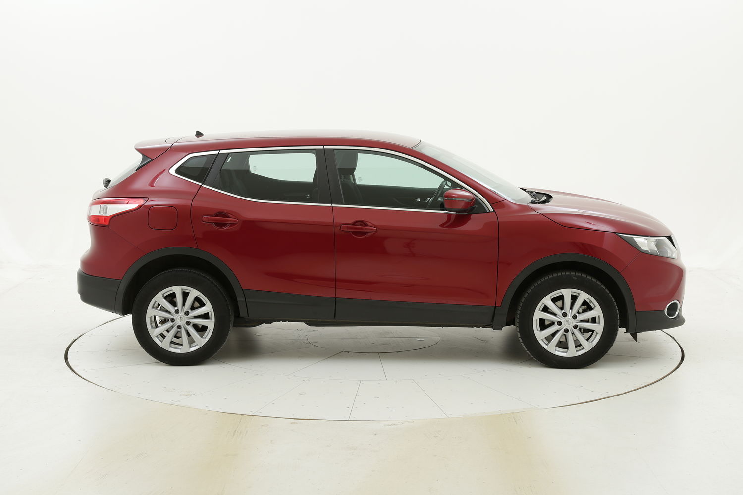 Nissan Qashqai usata del 2016 con 65.225 km