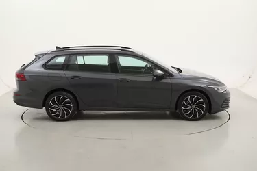 Volkswagen Golf Variant Variant Life DSG 2.0 Diesel 116CV Automatico Volkswagen Golf Variant Variant Life DSG 2.0 Diesel 116CV Automatico