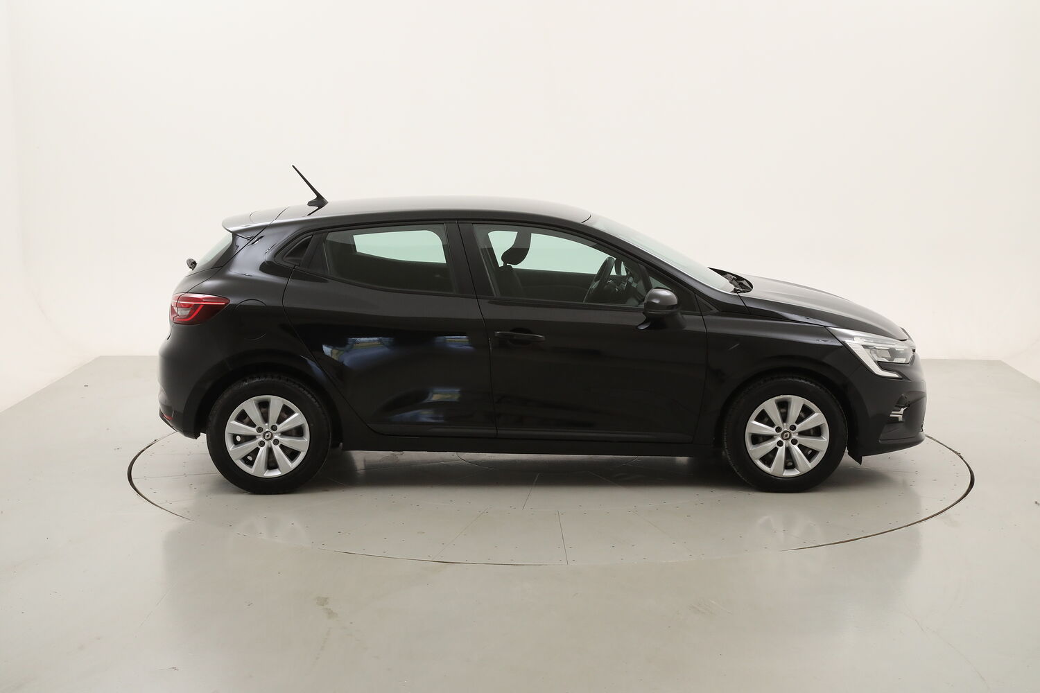 Renault Clio Business usata del 2020 con 104.641 km